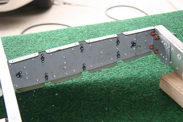 Horizontal stabilizer nutplates